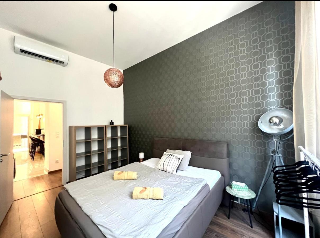 Wonderful Design Apartment In The City Centre 布达佩斯 外观 照片
