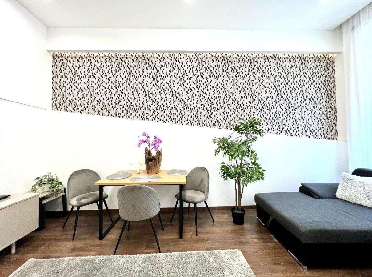 Wonderful Design Apartment In The City Centre 布达佩斯 外观 照片